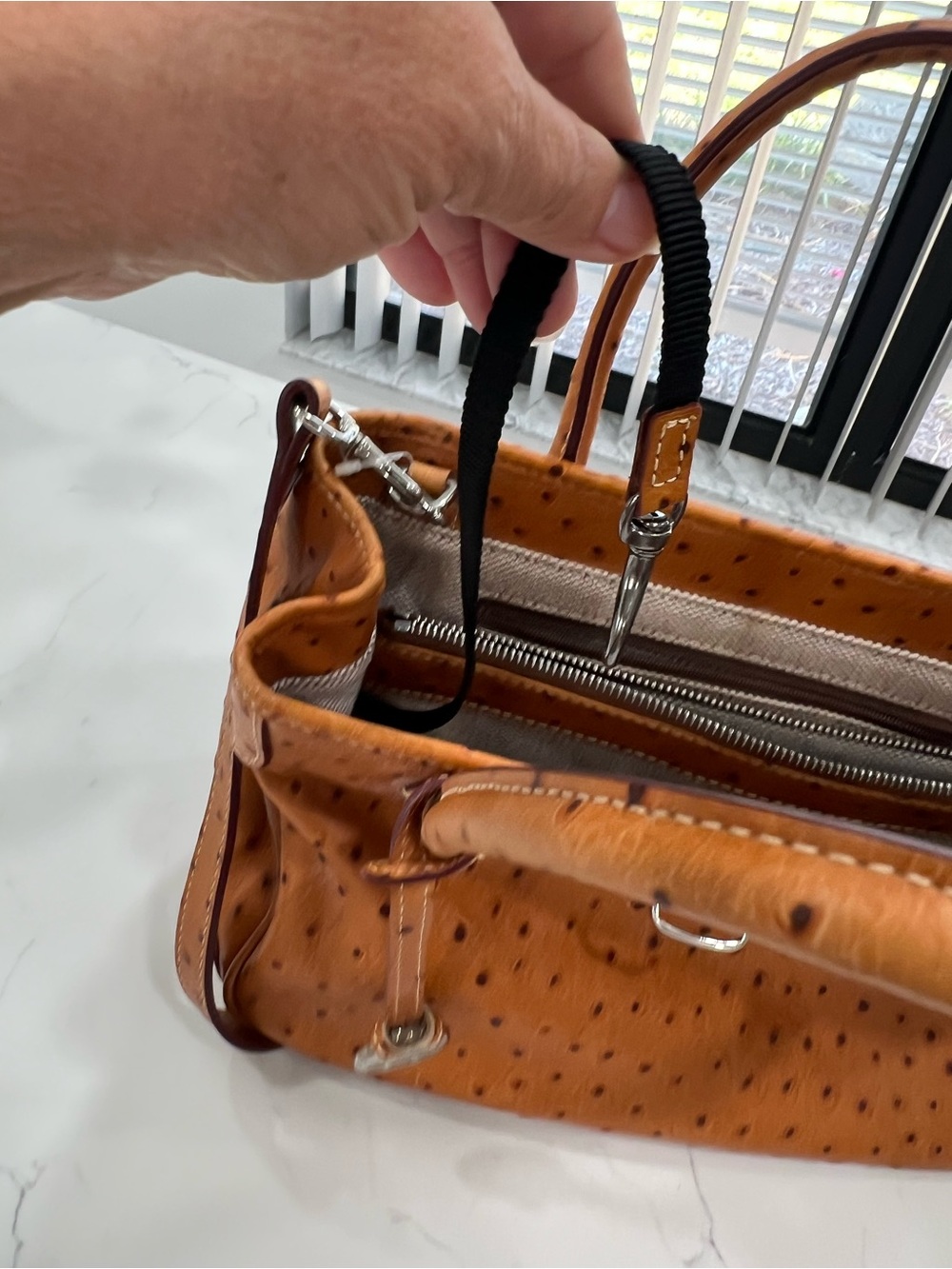 Dooney & Bourke Satchel Caramel Brown Ostrich Embossed Turn Lock Zip - Picture 7 of 9